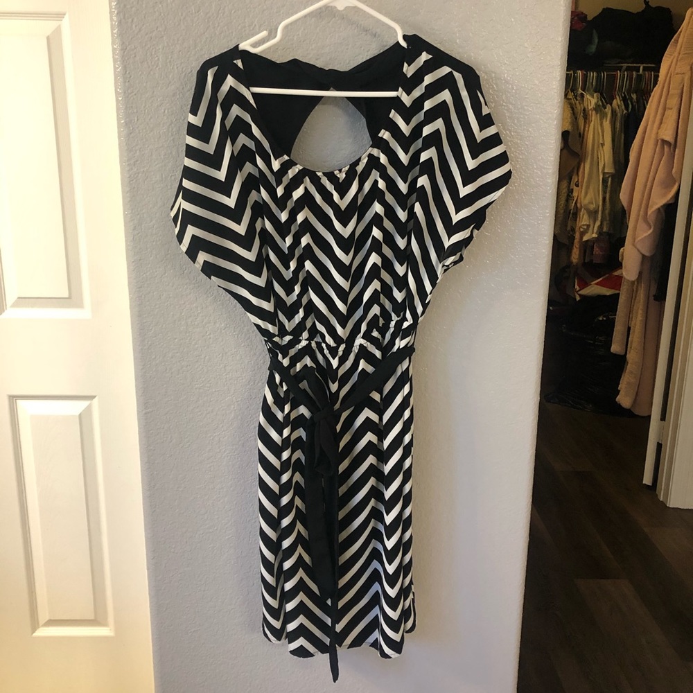 Black/White 14/16 Chevron Print Lane Bryant dress